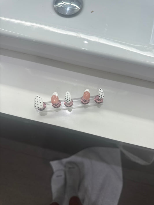 Polkadot nails by Nails by M